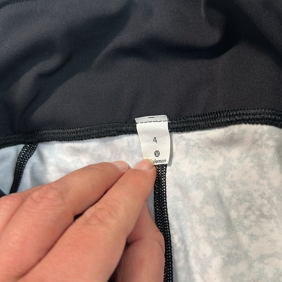 Lululemon Pace Rival Crop *22" Floral Spritz Multi / Black - Picture 4 of 7